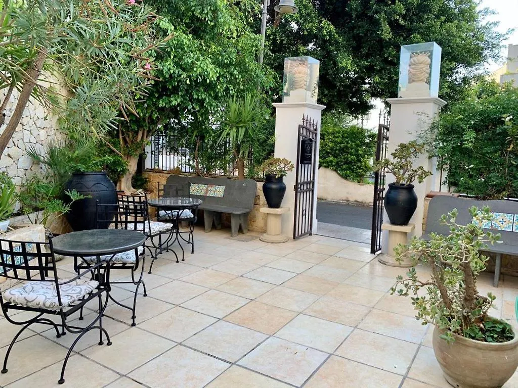 Hotel & Apartments Villa Linda Giardini Naxos