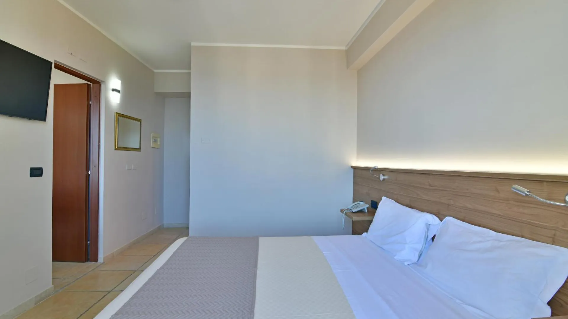 Hotel & Apartments Villa Linda Giardini Naxos