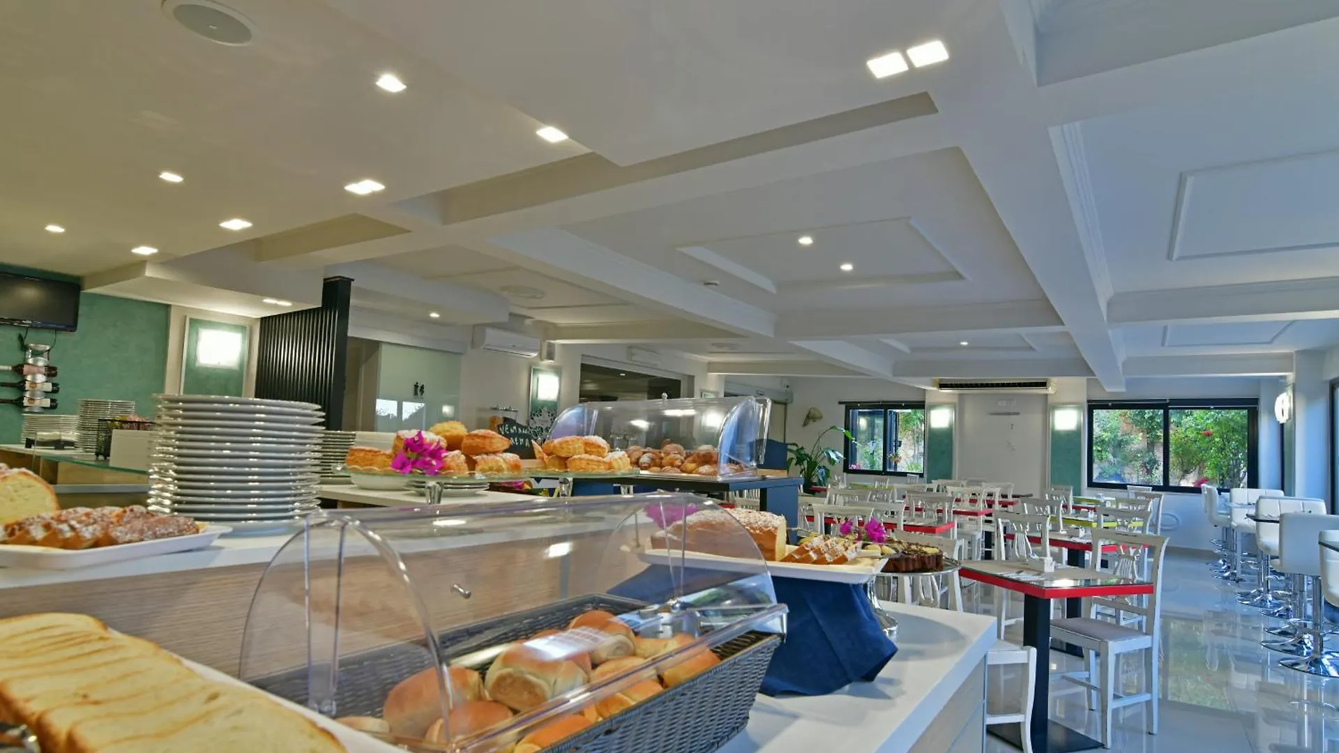 Hotel & Apartments Villa Linda Giardini Naxos 3*,  Italy