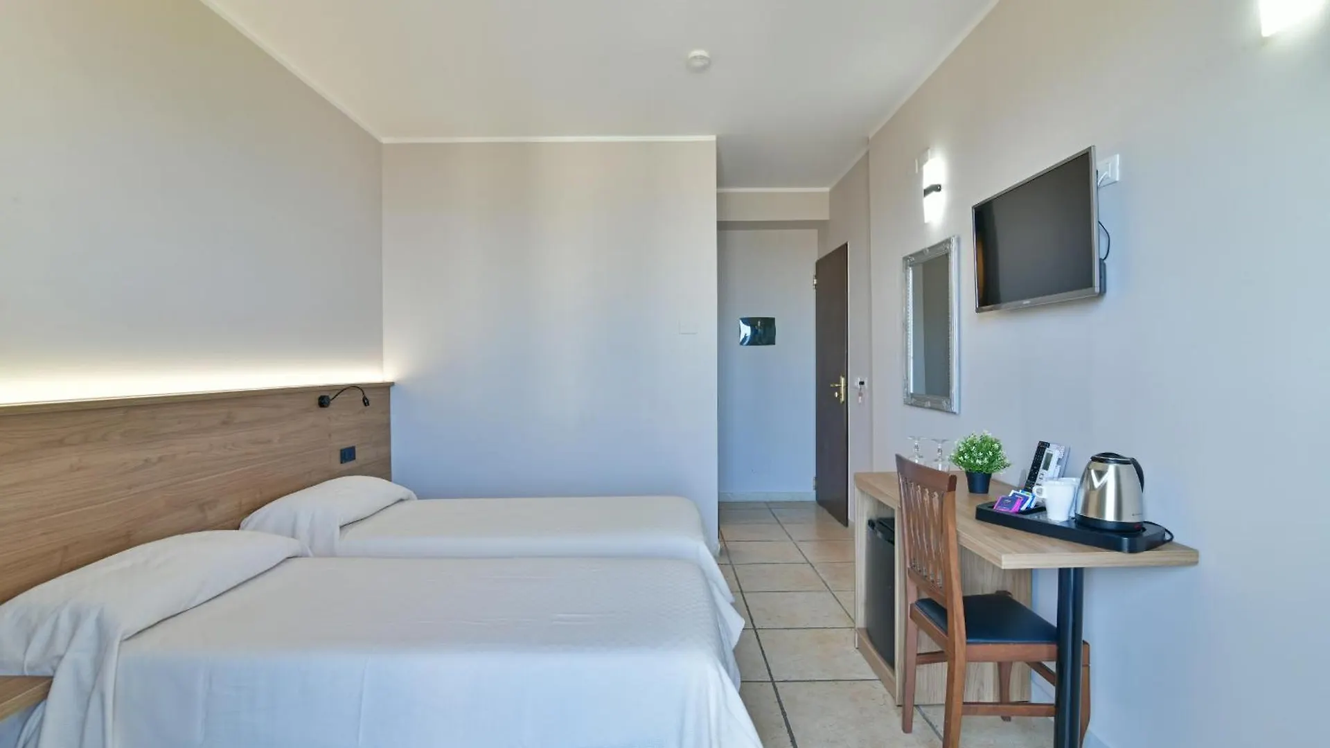Hotel & Apartments Villa Linda Giardini Naxos